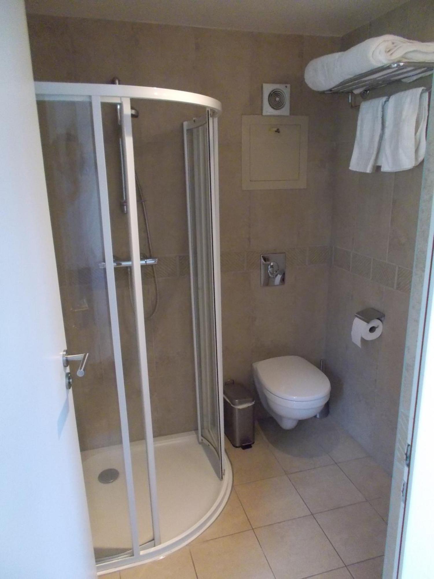 เปอติต เวนิส Apartment กอลมาร์ ภายนอก รูปภาพ